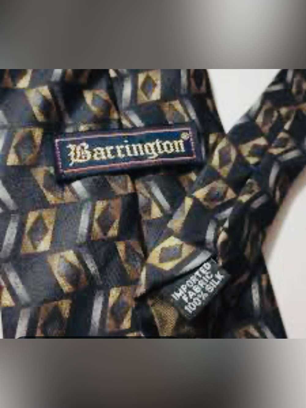 #3086*” 57” Vintage Barrington Men's Black & Gold Geometric Silk Tie